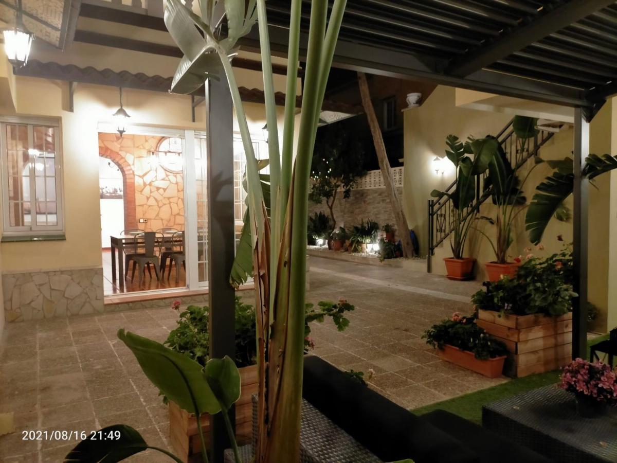 Casa Flores Del Mediterraneo Badalona Eksteriør bilde